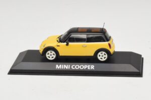 Mini Cooper S R53 Gelb Mit Schwarzem Dach Minichamps 1:43 MINI031 Diecast