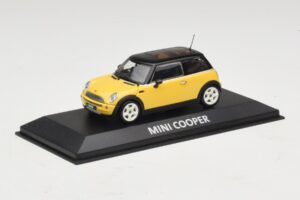 Mini Cooper S R53 Gelb Mit Schwarzem Dach Minichamps 1:43 MINI031 Diecast — Bild 2 von 4
