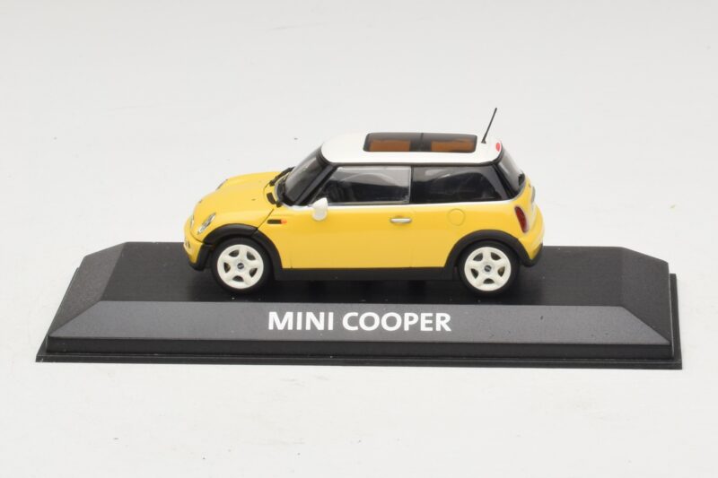 Mini Cooper S R53 Gelb Mit Gelbem Panoramadach Minichamps 1:43 Mini Cooper S R53 Gelb Mit Gelbem Panoramadach Minichamps 1:43 MINI029 Druckguss