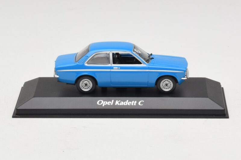 Opel Kadett C Blau Maxichamps 1:43 940045601 Druckguss