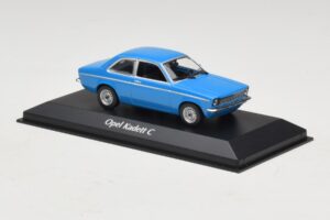 Opel Kadett C Blau Maxichamps 1:43 940045601 Druckguss — Bild 3 von 5
