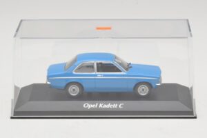 Opel Kadett C Blau Maxichamps 1:43 940045601 Druckguss — Bild 4 von 5