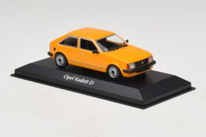 Opel Kadett D Orange Maxichamps 1:43 940044101 Druckguss — Bild 3 von 5