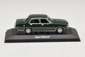 Opel Rekord D Dunkelgrün Maxichamps 1:43 940044001 Druckguss