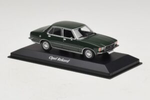 Opel Rekord D Dunkelgrün Maxichamps 1:43 940044001 Druckguss — Bild 3 von 5
