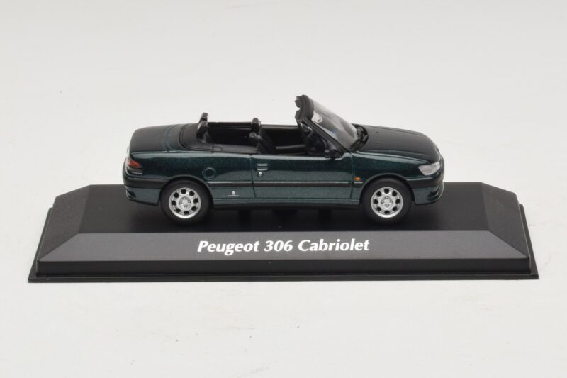 Peugeot 306 Cabriolet Grün Metallic Maxichamps 1:43 940112833 Diecast