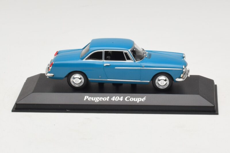 Peugeot 404 Coupé Blau Maxichamps 1:43 Peugeot 404 Coupé Blau Maxichamps 1:43 940112921 Druckguss