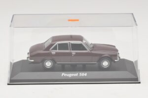 Peugeot 504 Dunkelrot Maxichamps 1:43 940112500 Druckguss — Bild 4 von 5
