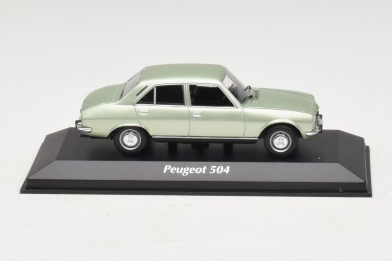 Peugeot 504 Hellgrün Metallic Maxichamps 1:43 Peugeot 504 Hellgrün Metallic Maxichamps 1:43 940112501 Druckguss