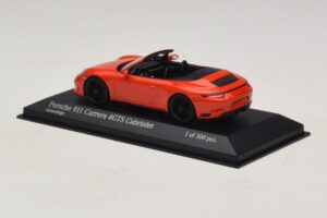 Porsche 911 991.1 Carrera 4 GTS Cabriolet Orange Minichamps 1:43 410067331 Druckguss — Bild 3 von 5