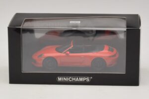 Porsche 911 991.1 Carrera 4 GTS Cabriolet Orange Minichamps 1:43 410067331 Druckguss — Bild 5 von 5