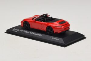 Porsche 911 991.1 Carrera 4 GTS Cabriolet Rot Minichamps 1:43 410067330 Druckguss — Bild 3 von 5