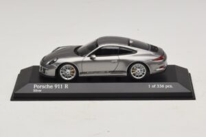Porsche 911 991.1 R Silber Minichamps 1:43 410066224 Druckguss