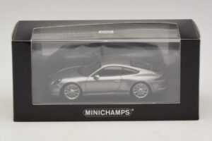 Porsche 911 991.1 R Silber Minichamps 1:43 410066224 Druckguss — Bild 5 von 5