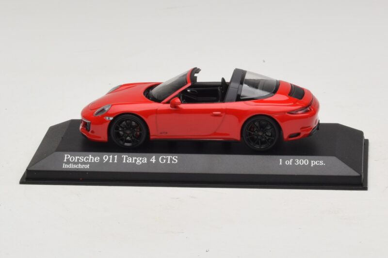Porsche 911 991.1 Targa 4 GTS Rot Minichamps 1:43 Porsche 911 991.1 Targa 4 GTS Rot Minichamps 1:43 410067340 Druckguss