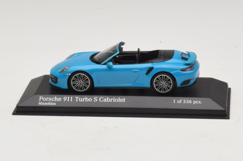 Porsche 911 991.1 Turbo S Cabriolet Blau Minichamps 1:43 410067182 Druckguss