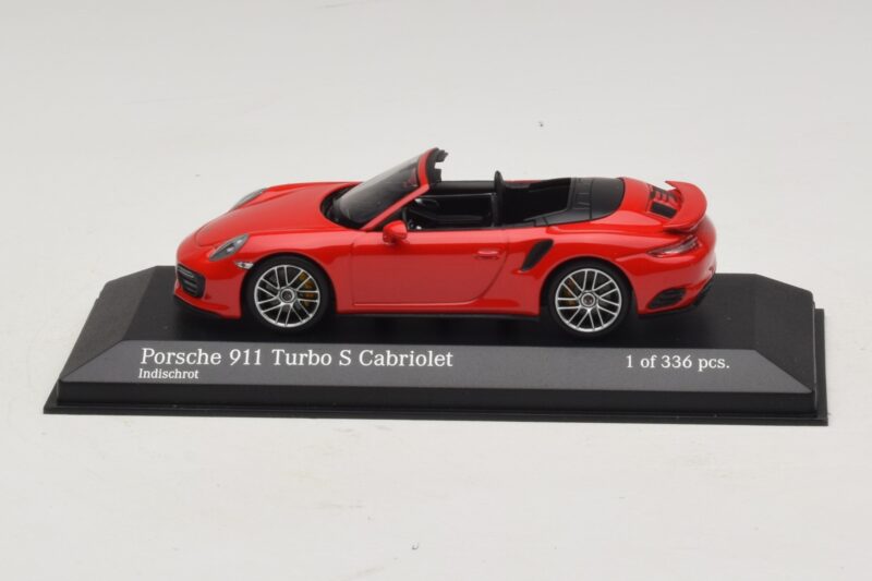 Porsche 911 991.1 Turbo S Cabriolet Rot Minichamps 1:43 410067180 Druckguss