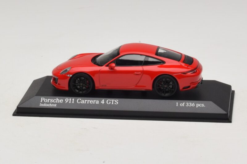 Porsche 911 991.2 Carrera 4 GTS Rot Minichamps 1:43 410067320 Druckguss