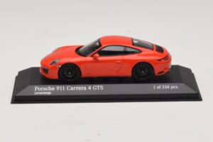 Porsche 911 991.2 Carrera 4 GTS Orange Minichamps 1:43 410067321 Druckguss