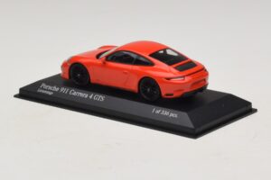 Porsche 911 991.2 Carrera 4 GTS Orange Minichamps 1:43 410067321 Druckguss — Bild 3 von 5