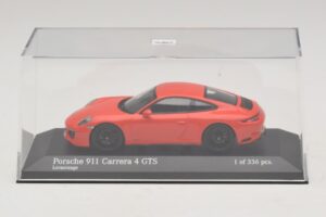 Porsche 911 991.2 Carrera 4 GTS Orange Minichamps 1:43 410067321 Druckguss — Bild 4 von 5