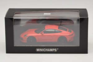 Porsche 911 991.2 Carrera 4 GTS Orange Minichamps 1:43 410067321 Druckguss — Bild 5 von 5