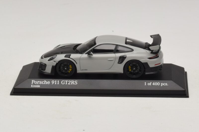 Porsche 911 991.2 GT2 RS Chalk Minichamps 1:43 410067237 Druckguss