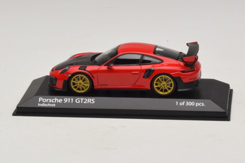 Porsche 911 991.2 GT2 RS Rot Minichamps 1:43 410067227 Druckguss