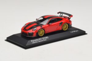 Porsche 911 991.2 GT2 RS Weissach Package Rot Minichamps 1:43 410067221 Druckguss — Bild 2 von 5