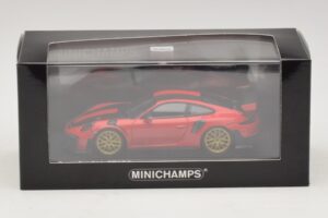 Porsche 911 991.2 GT2 RS Weissach Package Rot Minichamps 1:43 410067221 Druckguss — Bild 5 von 5