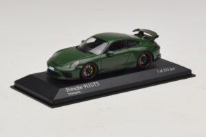 Porsche 911 991.2 GT3 Grün Minichamps 1:43 410066028 Druckguss — Bild 2 von 5