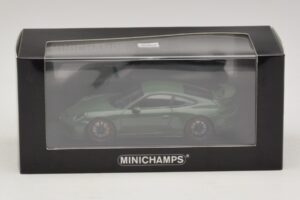 Porsche 911 991.2 GT3 Grün Minichamps 1:43 410066028 Druckguss — Bild 5 von 5