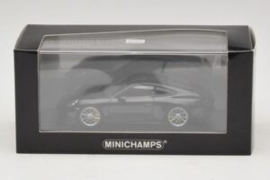Porsche 911 991.2 GT3 Touring Schwarz Metallic Minichamps 1:43 410067424 Druckguss — Bild 5 von 5