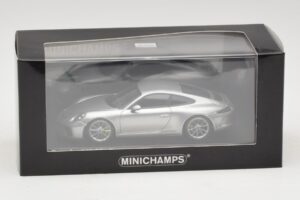 Porsche 911 991.2 GT3 Touring Silber Minichamps 1:43 410067422 Druckguss — Bild 5 von 5