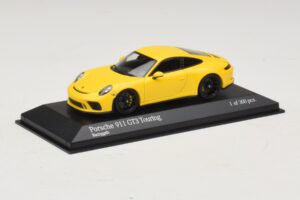 Porsche 911 991.2 GT3 Touring Gelb Minichamps 1:43 410067421 Druckguss — Bild 2 von 5