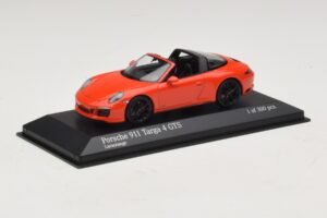 Porsche 911 991 Targa 4 GTS Orange Minichamps 1:43 410067341 Druckguss — Bild 2 von 5