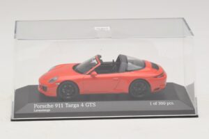 Porsche 911 991 Targa 4 GTS Orange Minichamps 1:43 410067341 Druckguss — Bild 4 von 5