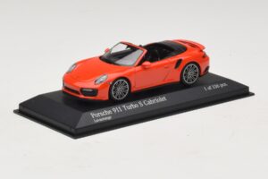 Porsche 911 991 Turbo S Cabriolet Orange Minichamps 1:43 410067181 Druckguss — Bild 2 von 5