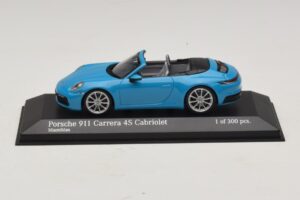Porsche 911 992 Carrera 4S Cabriolet Blau Minichamps 1:43 410069332 Druckguss