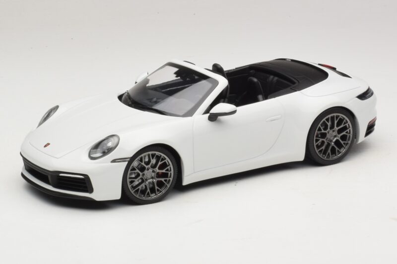 Porsche 911 992 Carrera 4S Cabriolet Weiß Minichamps 1:18 155067330 Druckguss