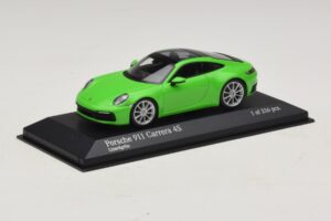 Porsche 911 992 Carrera 4S Grün Minichamps 1:43 410069322 Druckguss — Bild 2 von 5