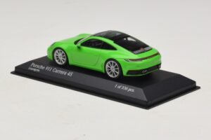 Porsche 911 992 Carrera 4S Grün Minichamps 1:43 410069322 Druckguss — Bild 3 von 5