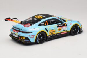 Porsche 911 992 Rally GT #1 C. Cherain / D. Withers Rallye de Wallonie 2025 IXO 1:18 18RMC254 Druckguss — Bild 2 von 6