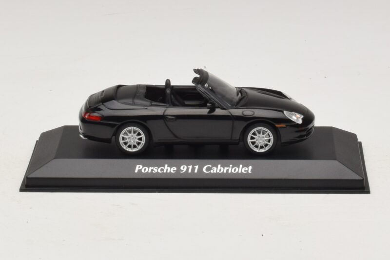 Porsche 911 996 Cabriolet Schwarz Metallic Maxichamps 1:43 940061030 Druckguss