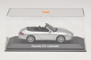 Porsche 911 996 Cabriolet Silber Maxichamps 1:43 940061031 Druckguss — Bild 4 von 5