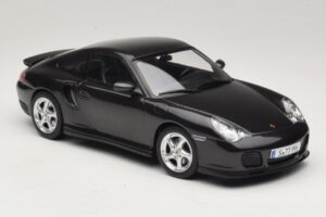 Porsche 911 996 Turbo Schwarz Metallic KK-Scale 1:18 KKDC181472 Druckguss — Bild 4 von 6