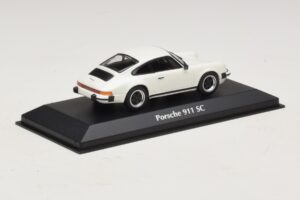 Porsche 911 SC Weiß Maxichamps 1:43 940062020 Druckguss — Bild 2 von 5