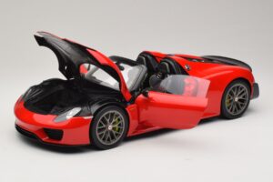 Porsche 918 Spyder Weissach Package Guards Red AUTOart 1:12 12122 Druckguss — Bild 2 von 8