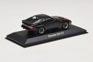 Porsche 924 GT Schwarz Maxichamps 1:43 940066124 Druckguss — Bild 2 von 5