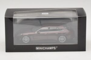 Porsche Panamera 971 Sport Turismo 4S Rot Minichamps 1:43 410066110 Druckguss — Bild 5 von 5